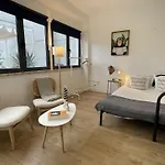 Sip & Savor On The Terrace - By Misha's Place 1c Lissabon