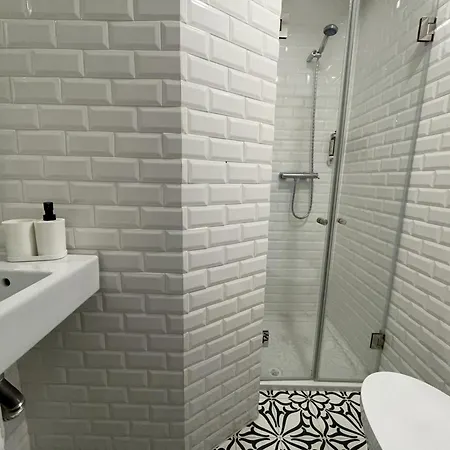 Sip & Savor On The Terrace - By Misha's Place 1c * Lisbon